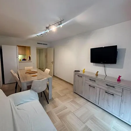 Chaleureux Avec Magnifique Terrasse - Hf Apartamento Menton